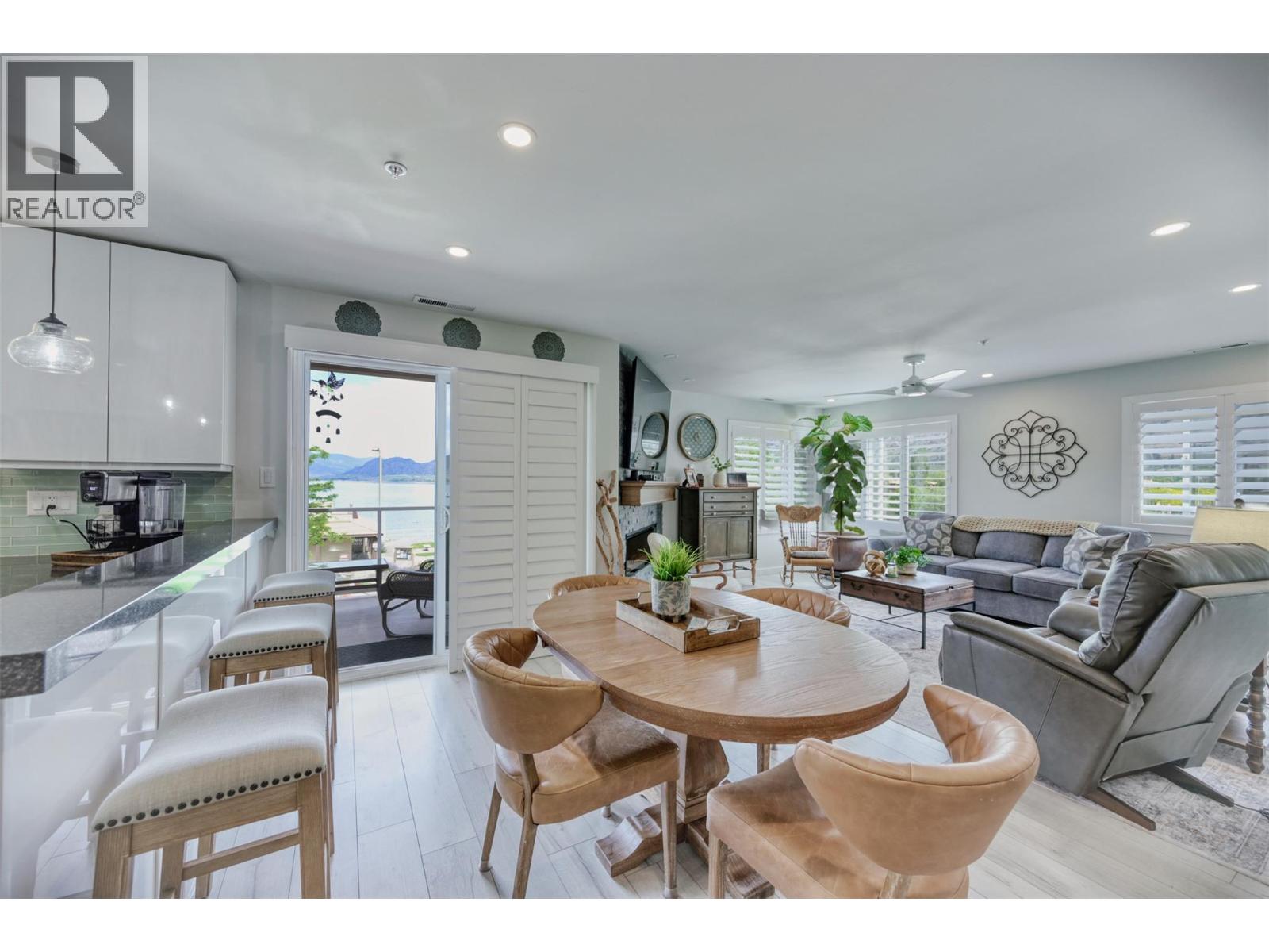 #201 6805 COTTONWOOD Drive - 13