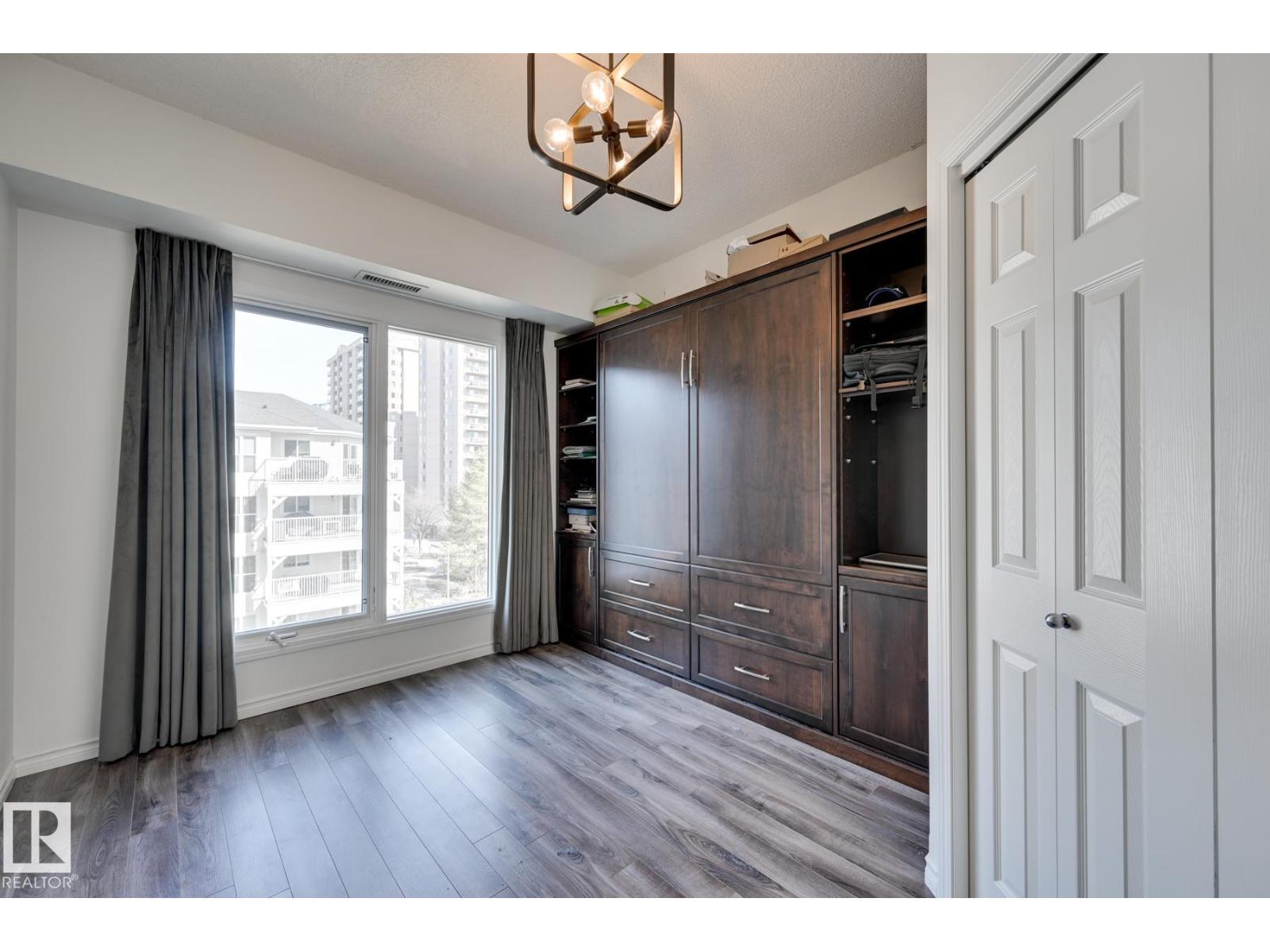 #407 10303 111 ST NW - 17