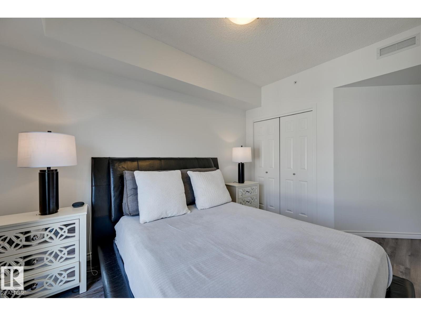 #407 10303 111 ST NW - 21
