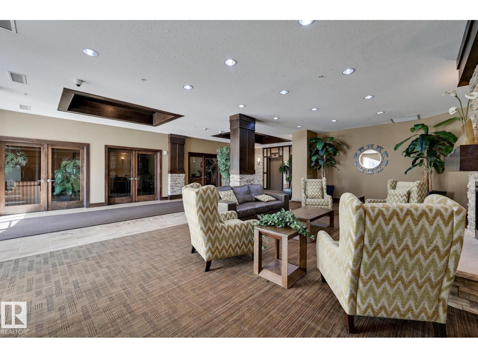 #407 10303 111 ST NW - 30