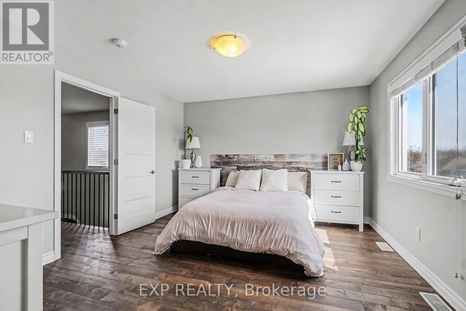111 DESJARDINS STREET - 19