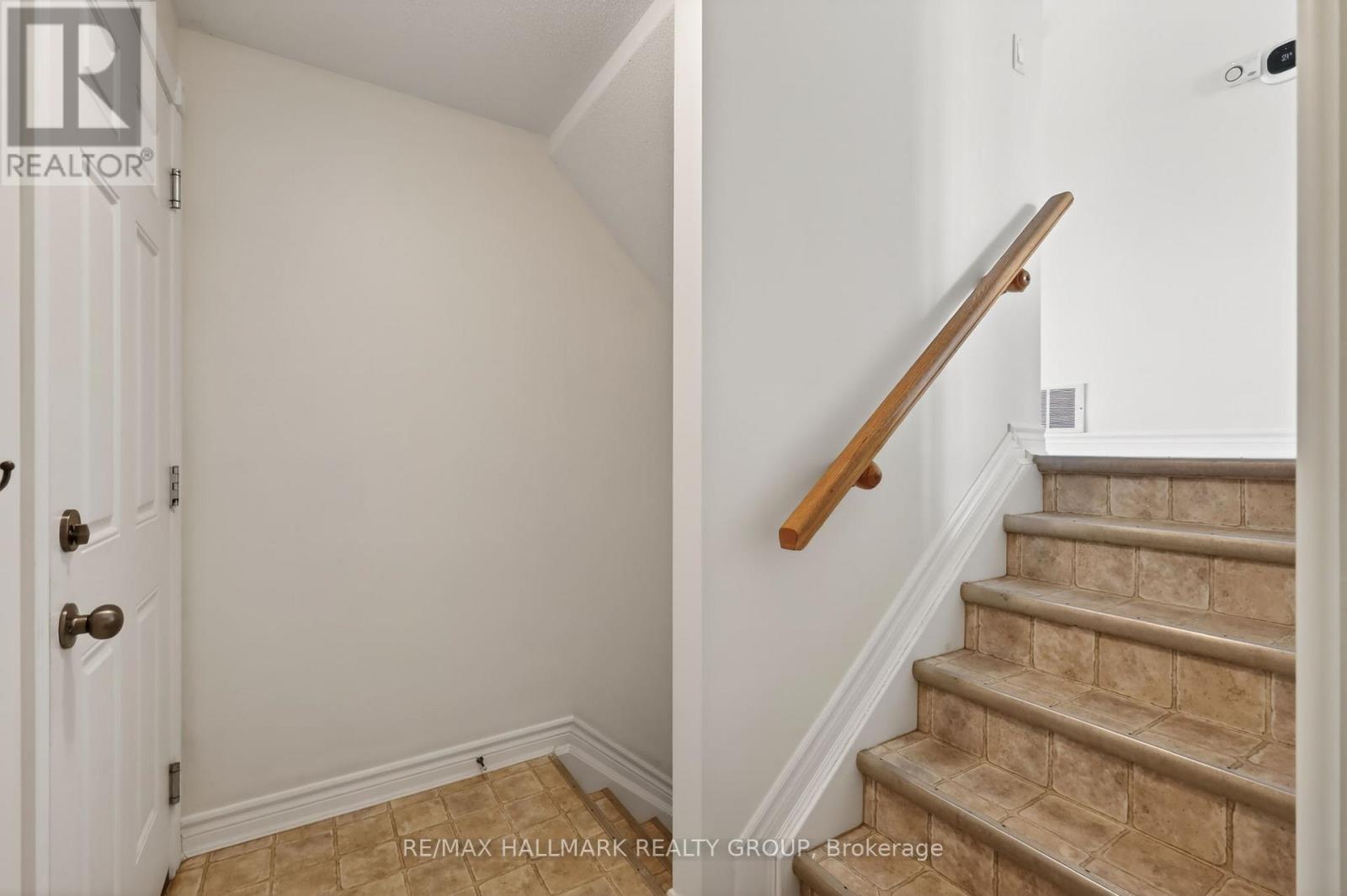 15 MANOIR STREET - 29