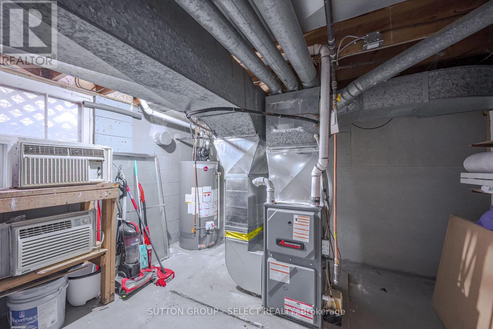 84 WILSON AVENUE - 9