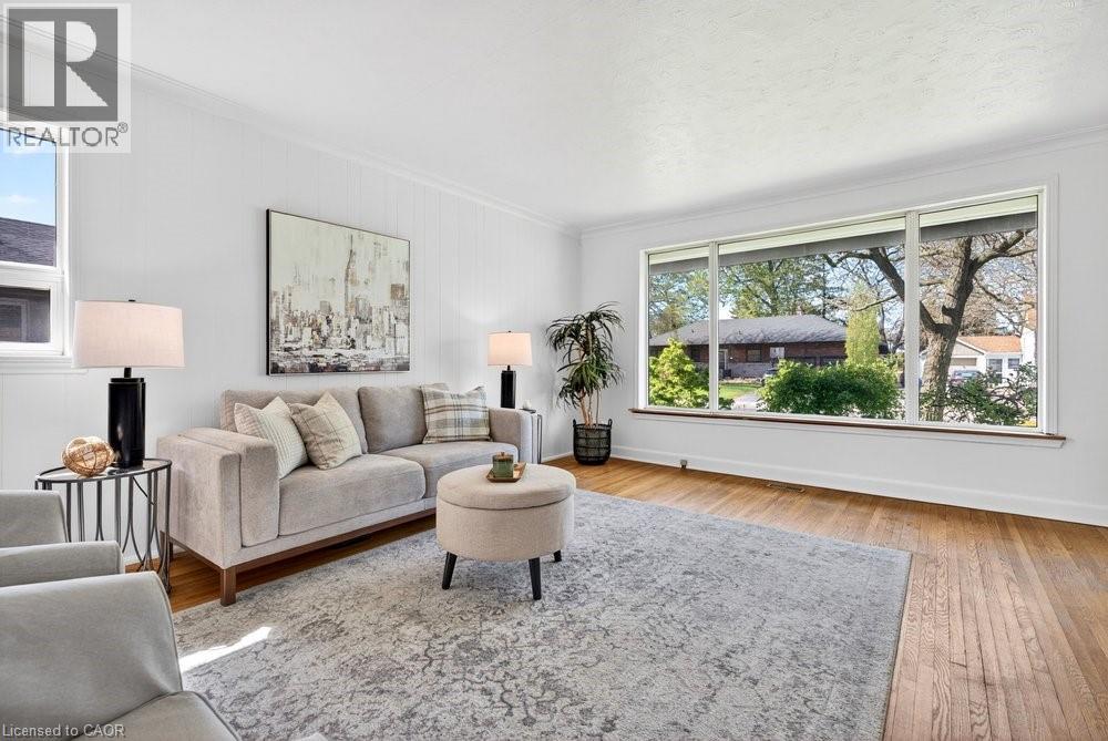 669 DRURY Lane, Burlington, Ontario, L7R2X8 — Photo 8