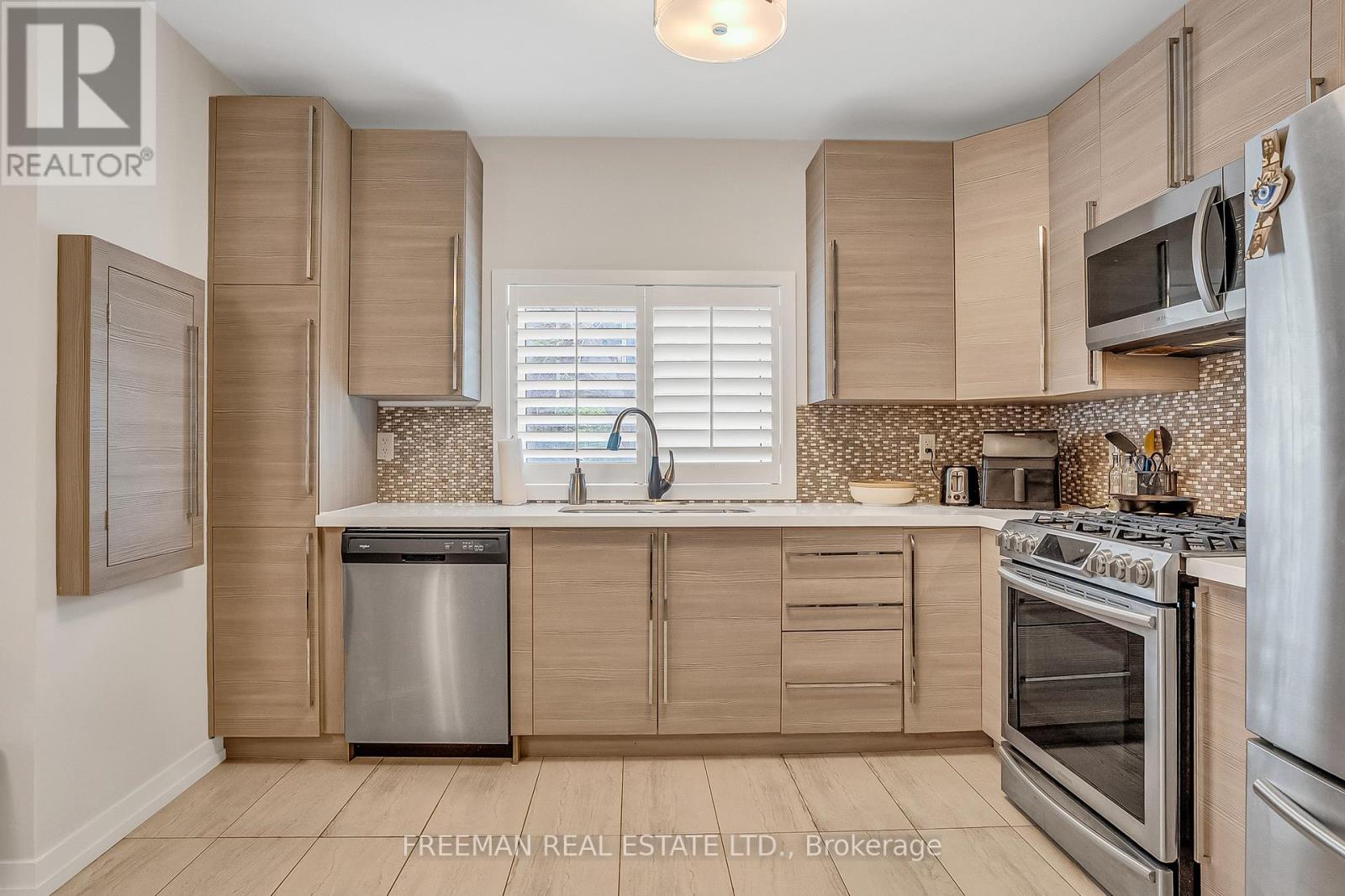 12 ARLINGTON AVENUE - 22