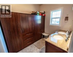 22 Valley Road, Williams Lake, BC V0K2G0 Photo 21