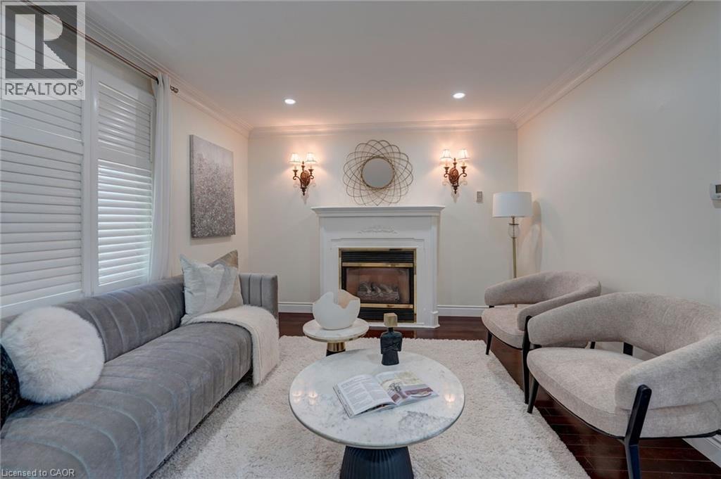 207 CHRISTOPHER Drive - 16