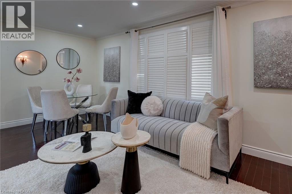 207 CHRISTOPHER Drive - 13