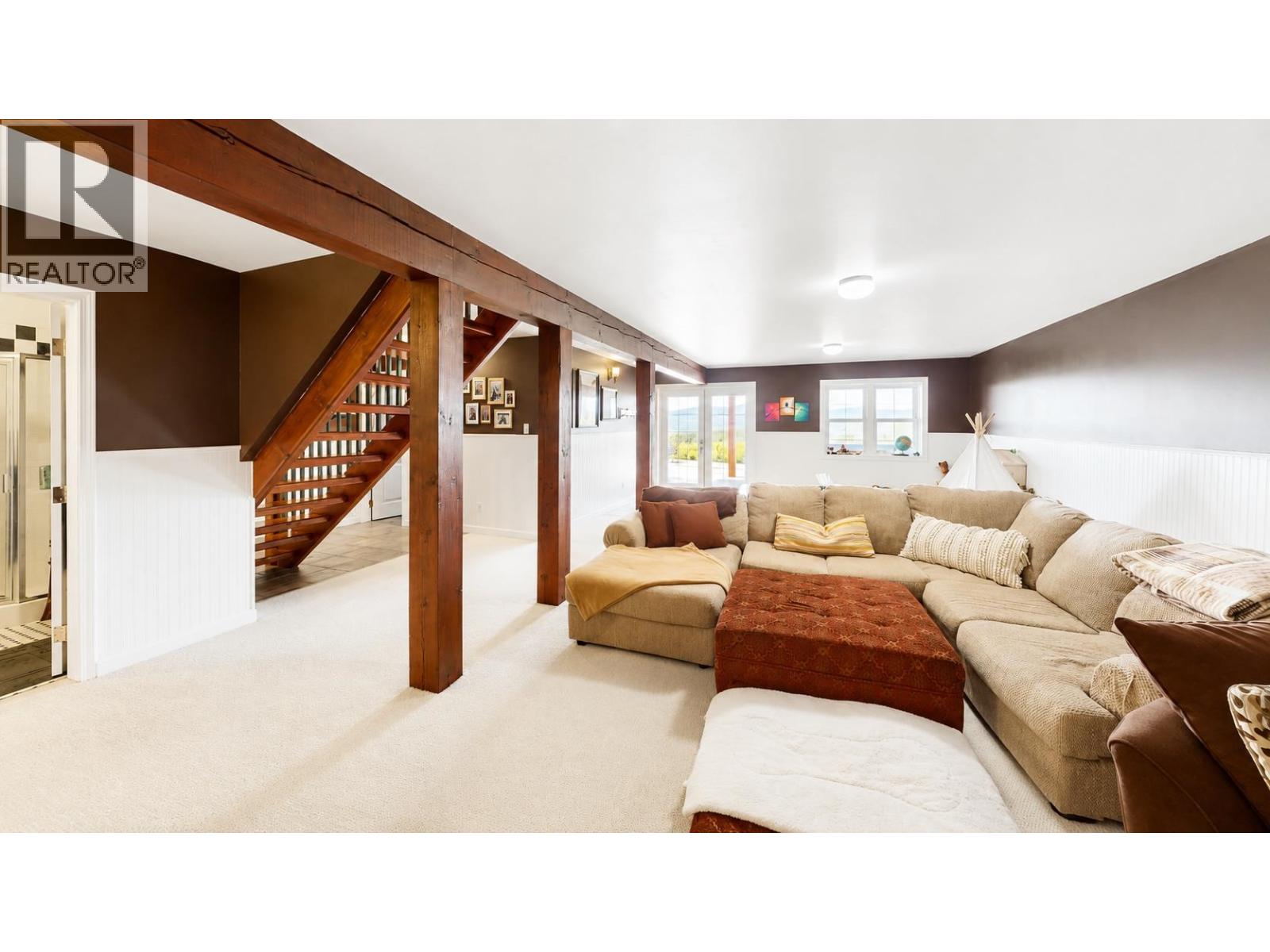 15976 JARMAN Road, Topley