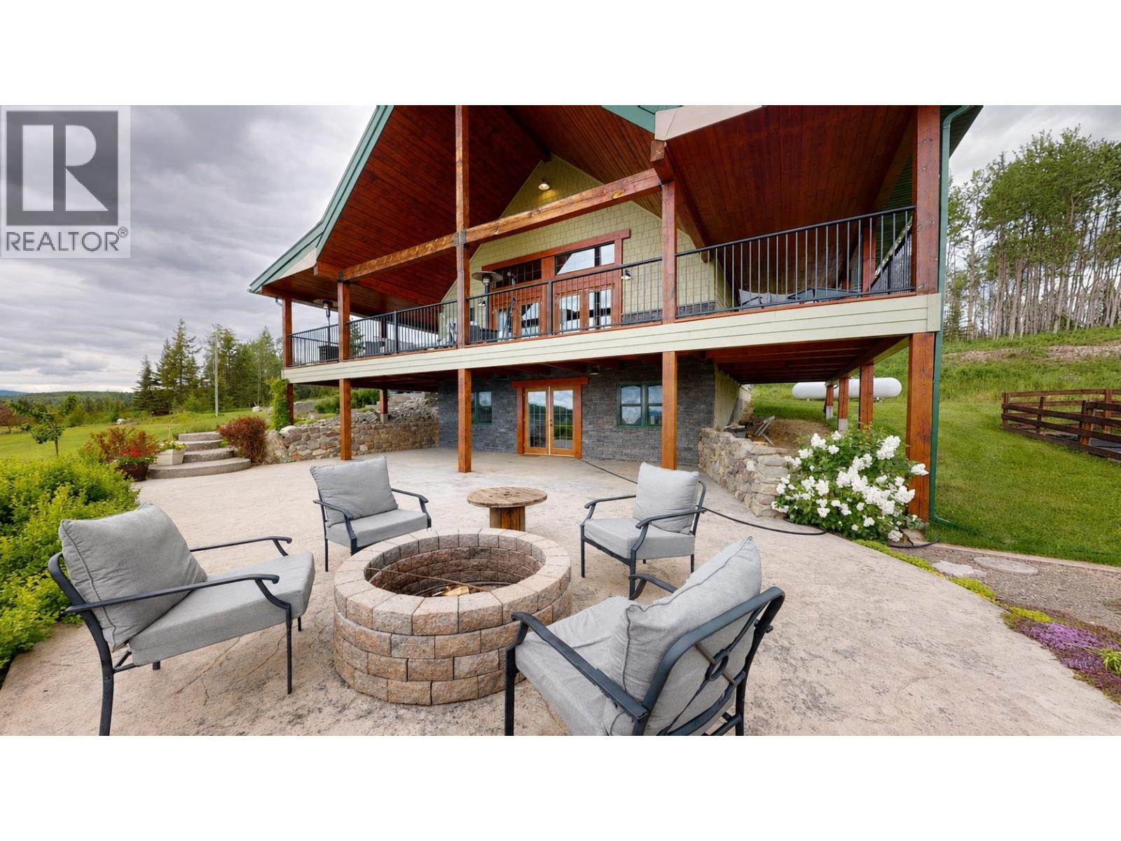 15976 JARMAN Road, Topley