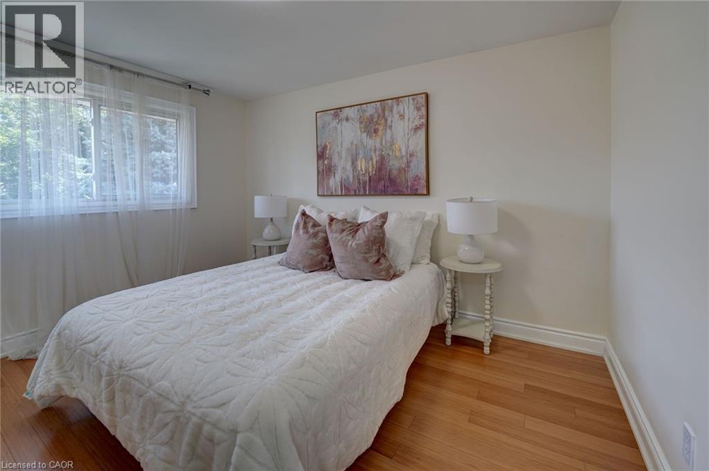 207 CHRISTOPHER Drive, Cambridge, Ontario, N1R4S6 — Photo 3