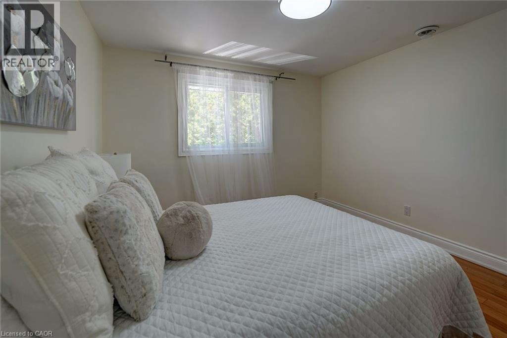 207 CHRISTOPHER Drive - 32