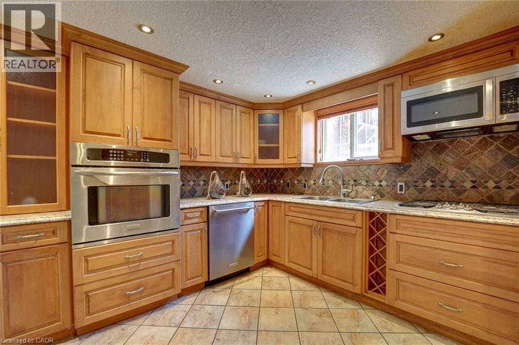 207 CHRISTOPHER Drive, Cambridge, Ontario, N1R4S6 — Photo 23