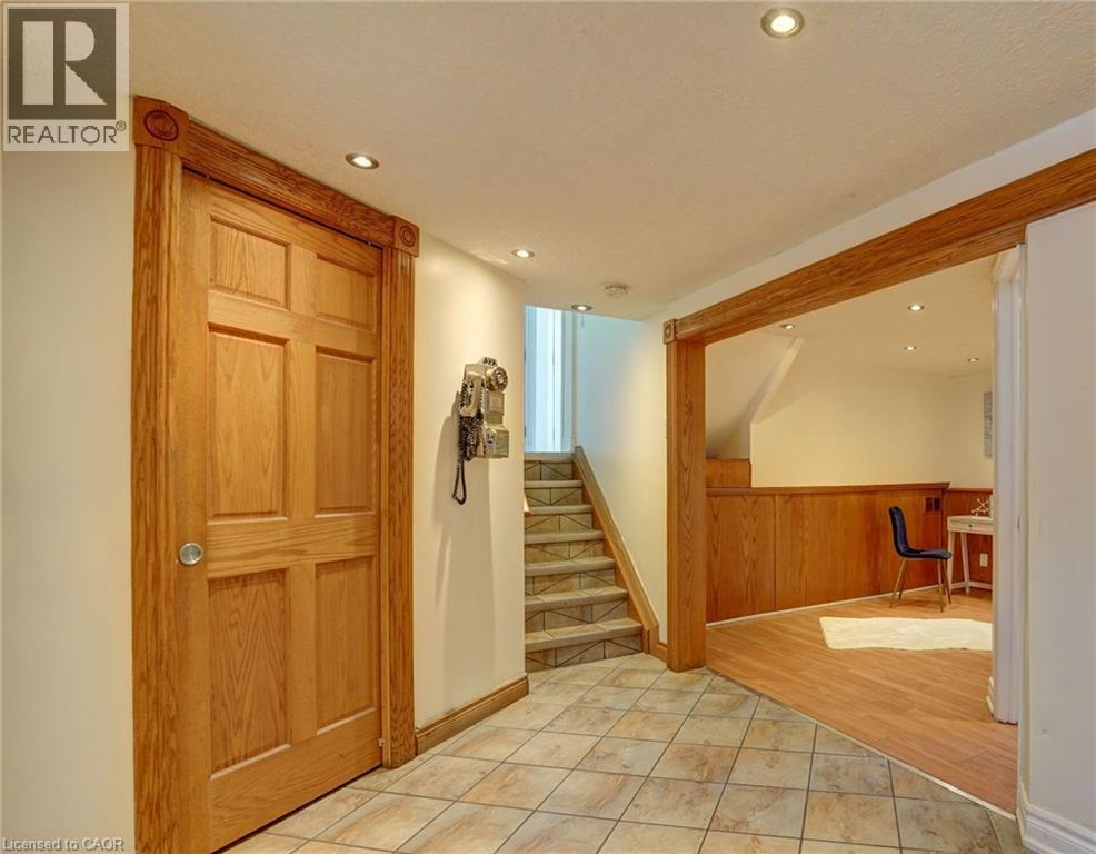 207 CHRISTOPHER Drive, Cambridge, Ontario, N1R4S6 — Photo 12