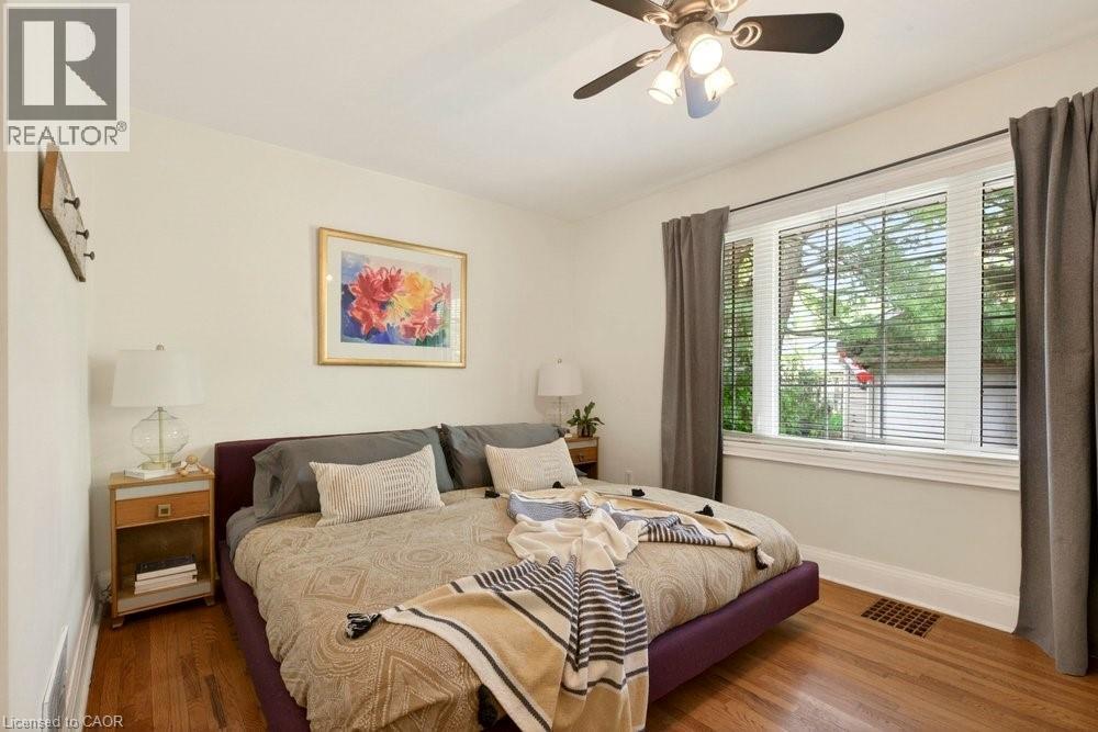 969 SANFORD Drive, Burlington, Ontario, L7T3G7 — Photo 11