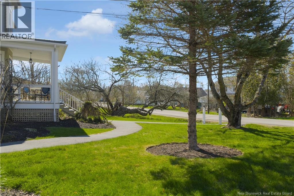 364 Montague - Image 6