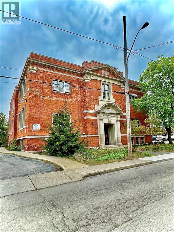 357 HUNTER Street W Unit# 32, Hamilton, Ontario, L8P1S6 — Photo 7
