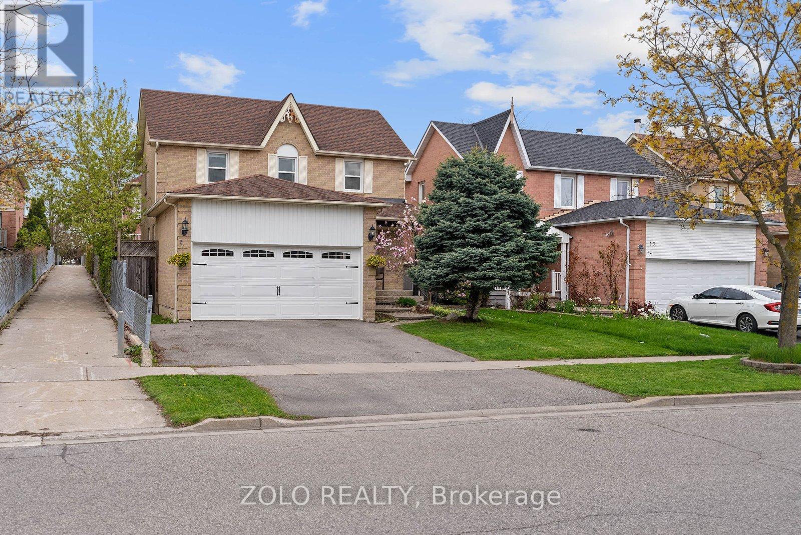 10 COLES AVENUE - 1