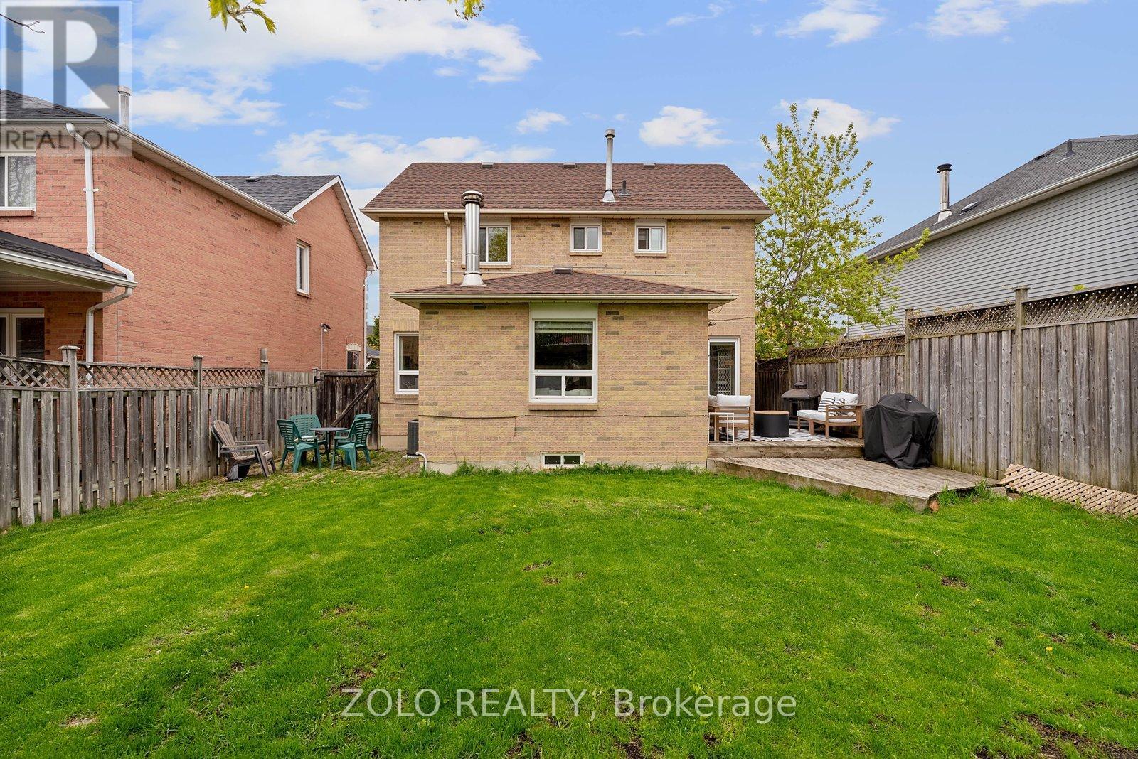 10 COLES AVENUE - 44