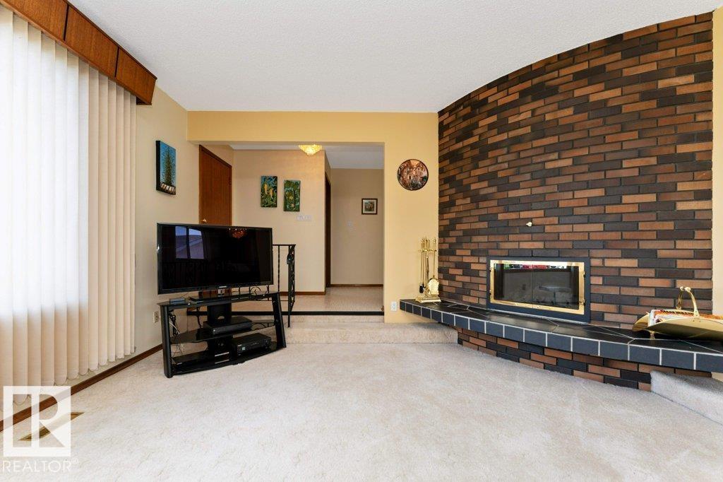 6719 31A AV NW - 5