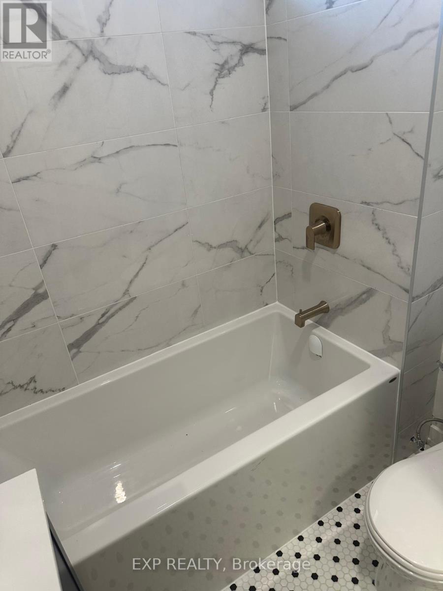 118 ROCHESTER STREET - 21