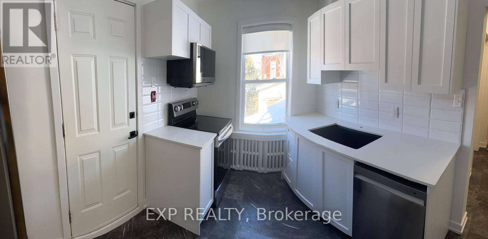 118 ROCHESTER STREET - 18