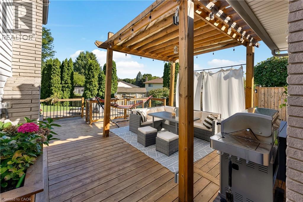 6447 KENDALE Court, Niagara Falls, Ontario, L2H1Z2 — Photo 3
