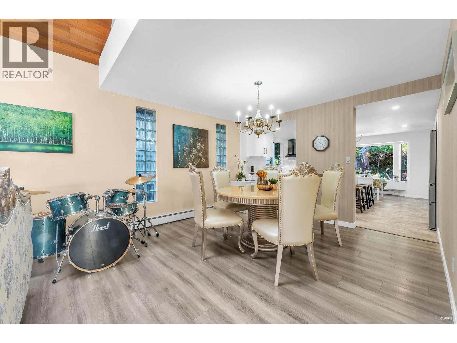 1040 JEFFERSON AVENUE, West Vancouver