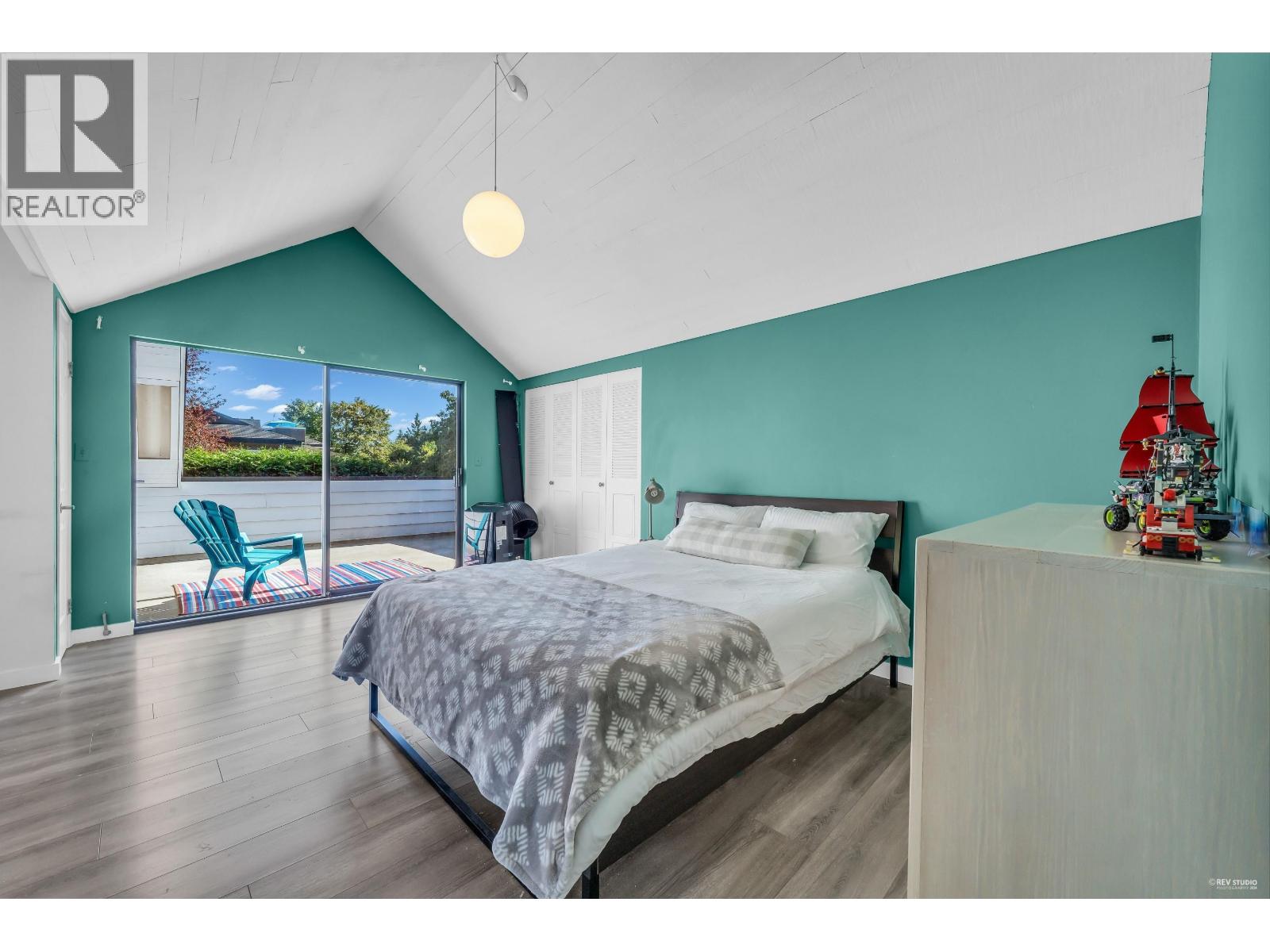 1040 JEFFERSON AVENUE, West Vancouver