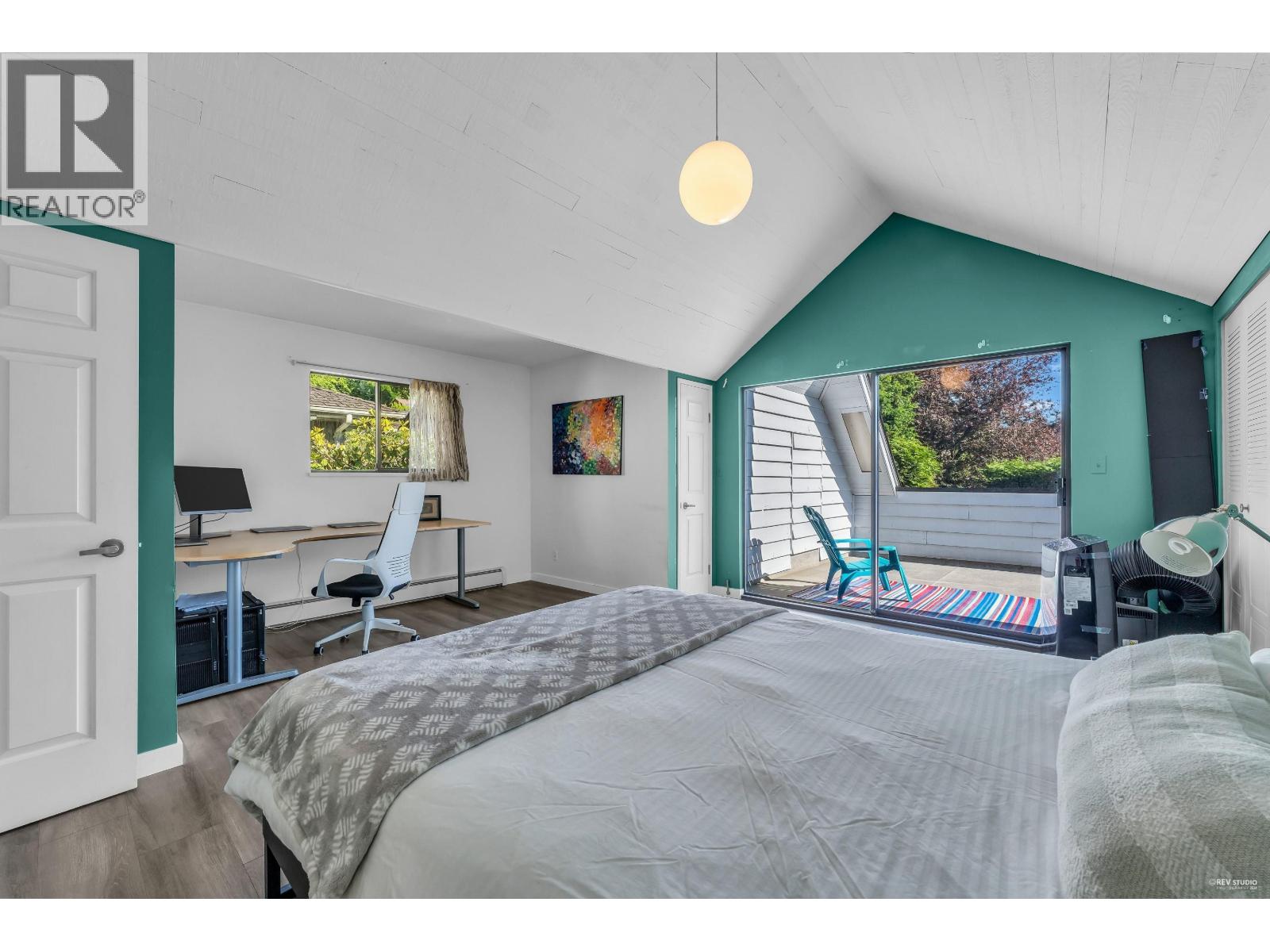 1040 JEFFERSON AVENUE, West Vancouver