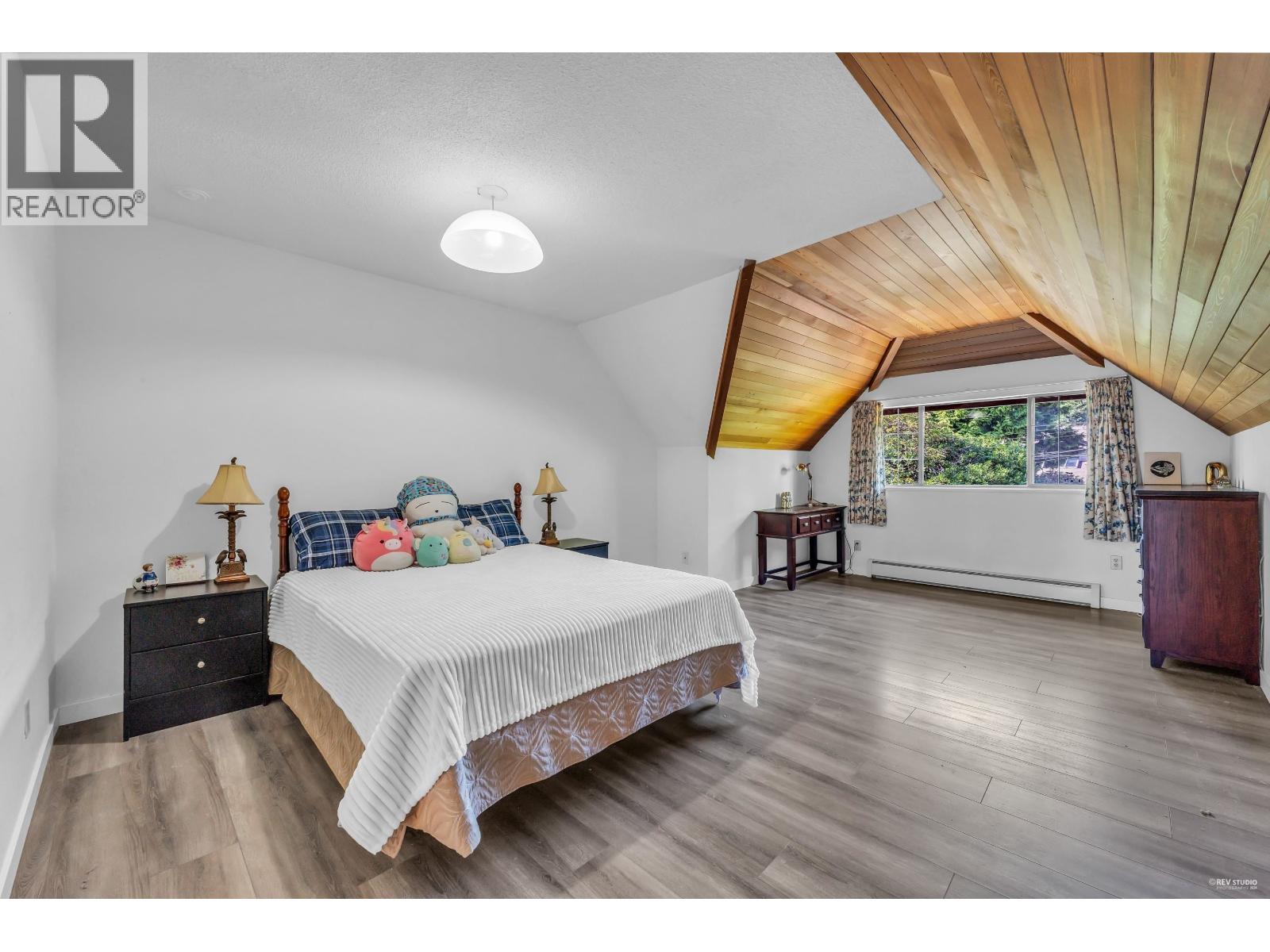 1040 JEFFERSON AVENUE, West Vancouver