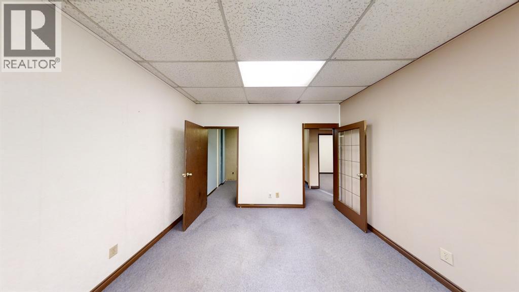 9914 109 Avenue - Photo 5