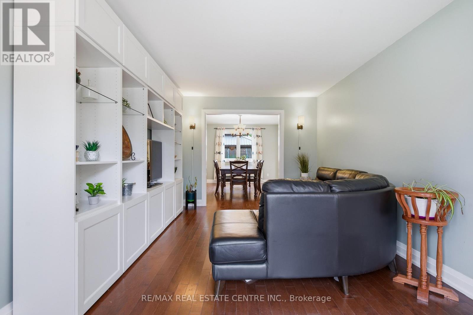 75 HANDORF DRIVE - 20
