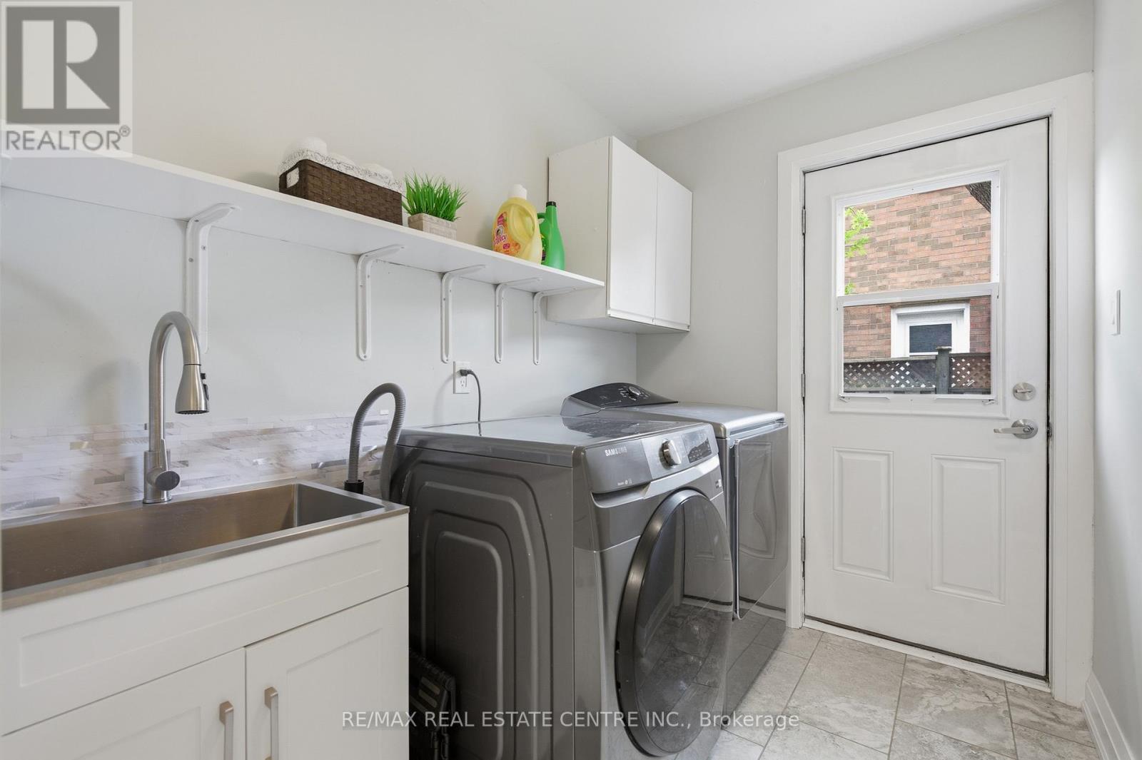 75 HANDORF DRIVE - 22