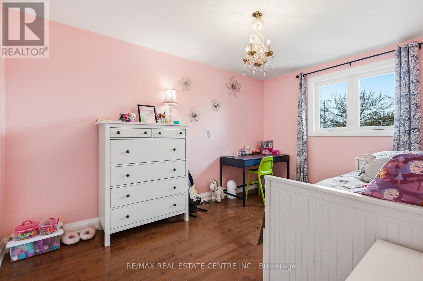75 HANDORF DRIVE - 29