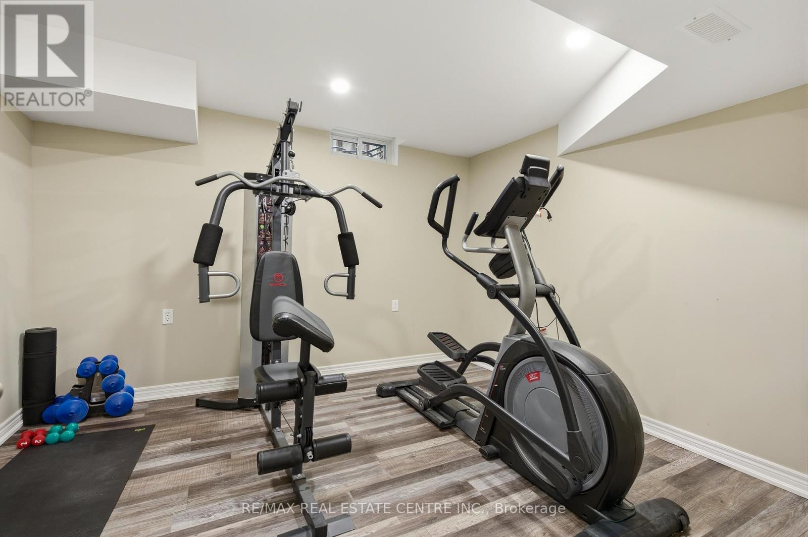 75 HANDORF DRIVE - 36