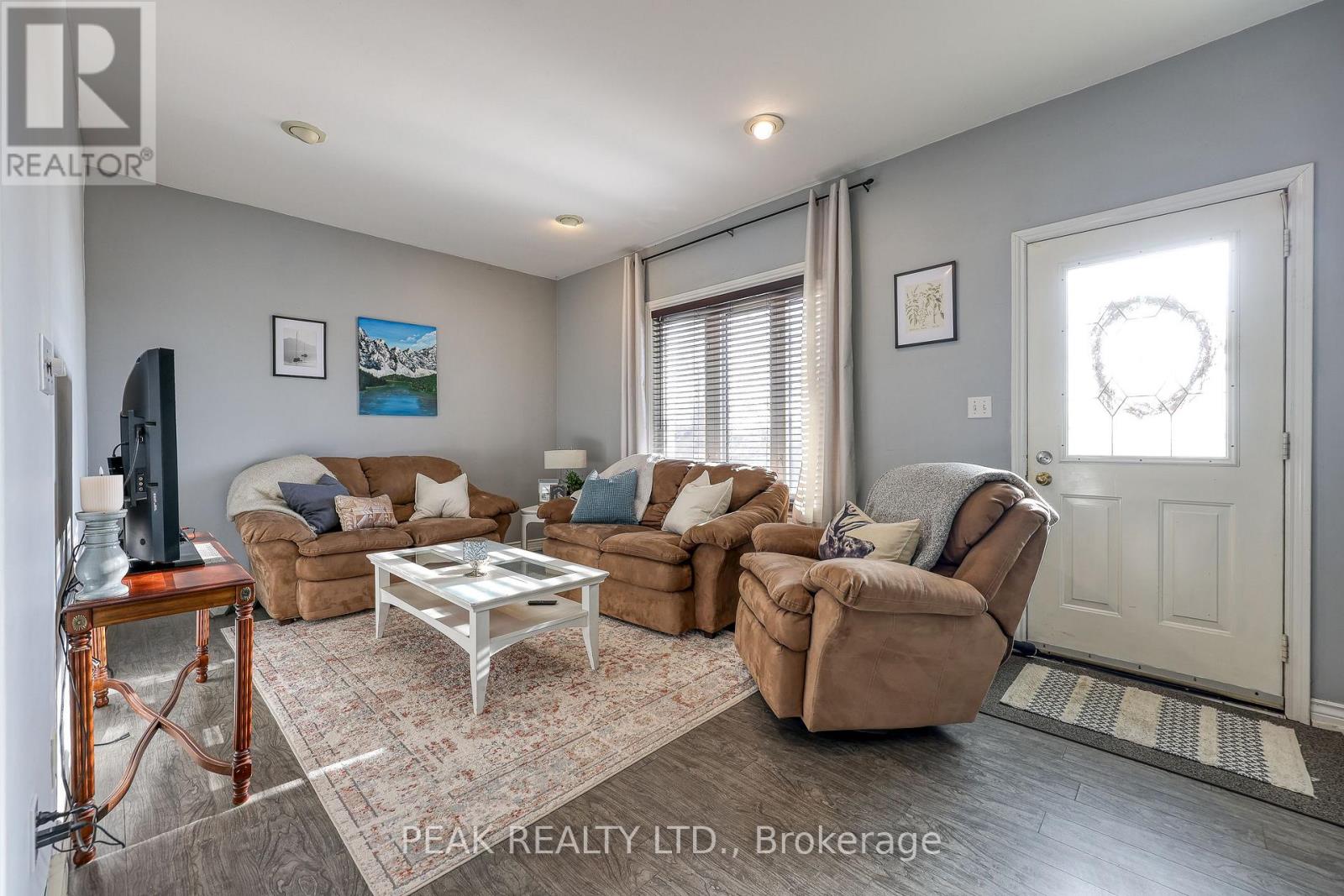108 BALDWIN STREET - 14