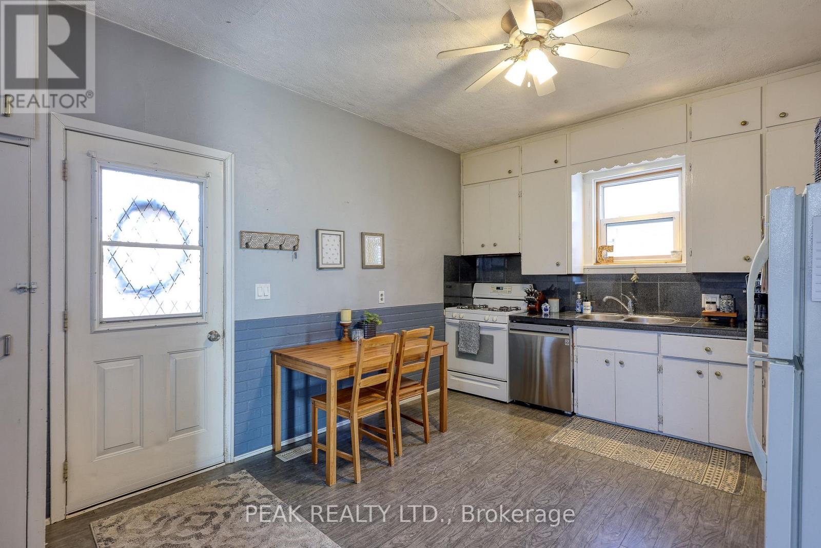 108 BALDWIN STREET - 4