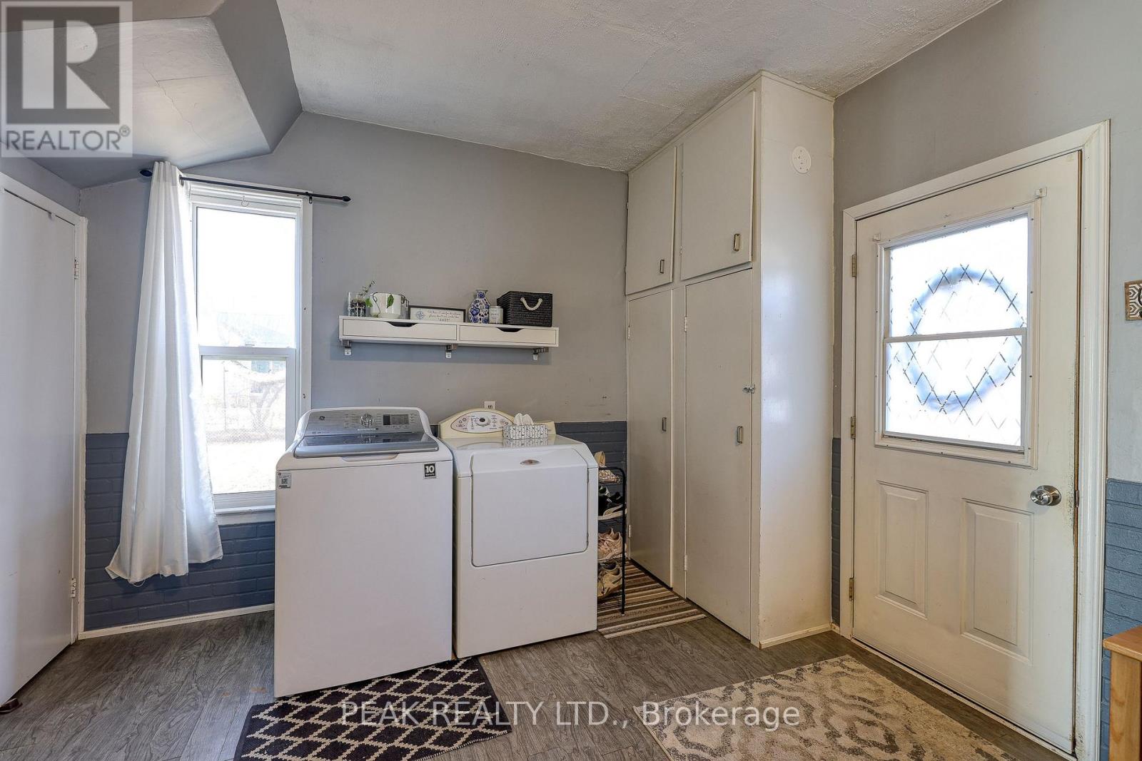 108 BALDWIN STREET - 9