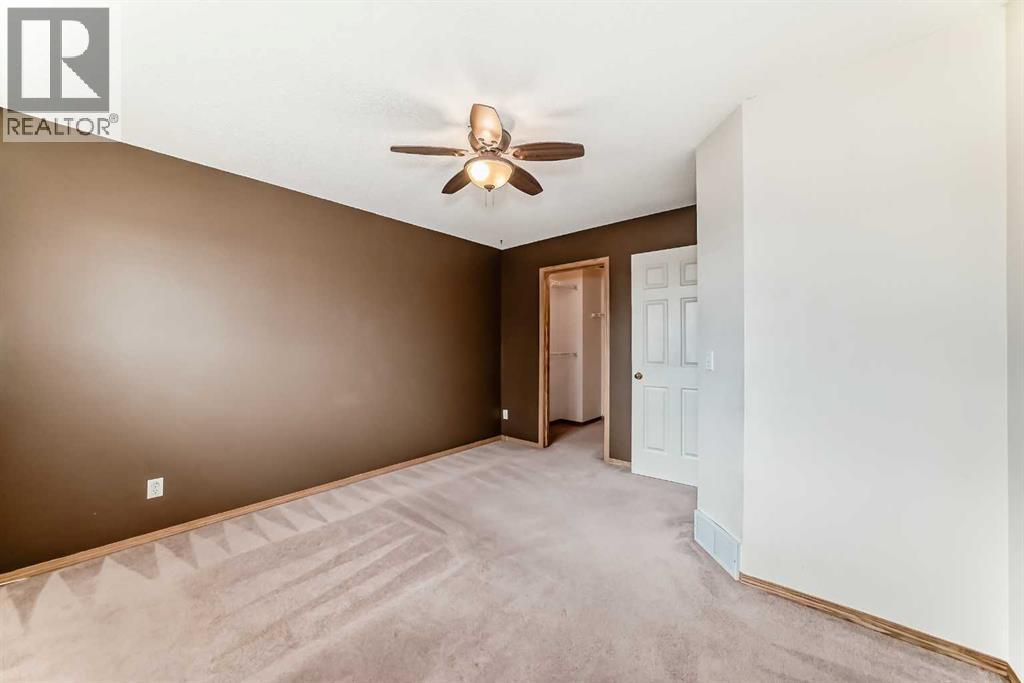 152 Country Hills Villas NW - 16