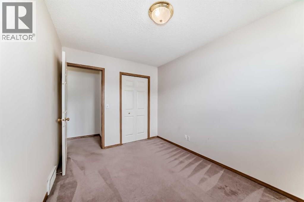 152 Country Hills Villas NW - 26