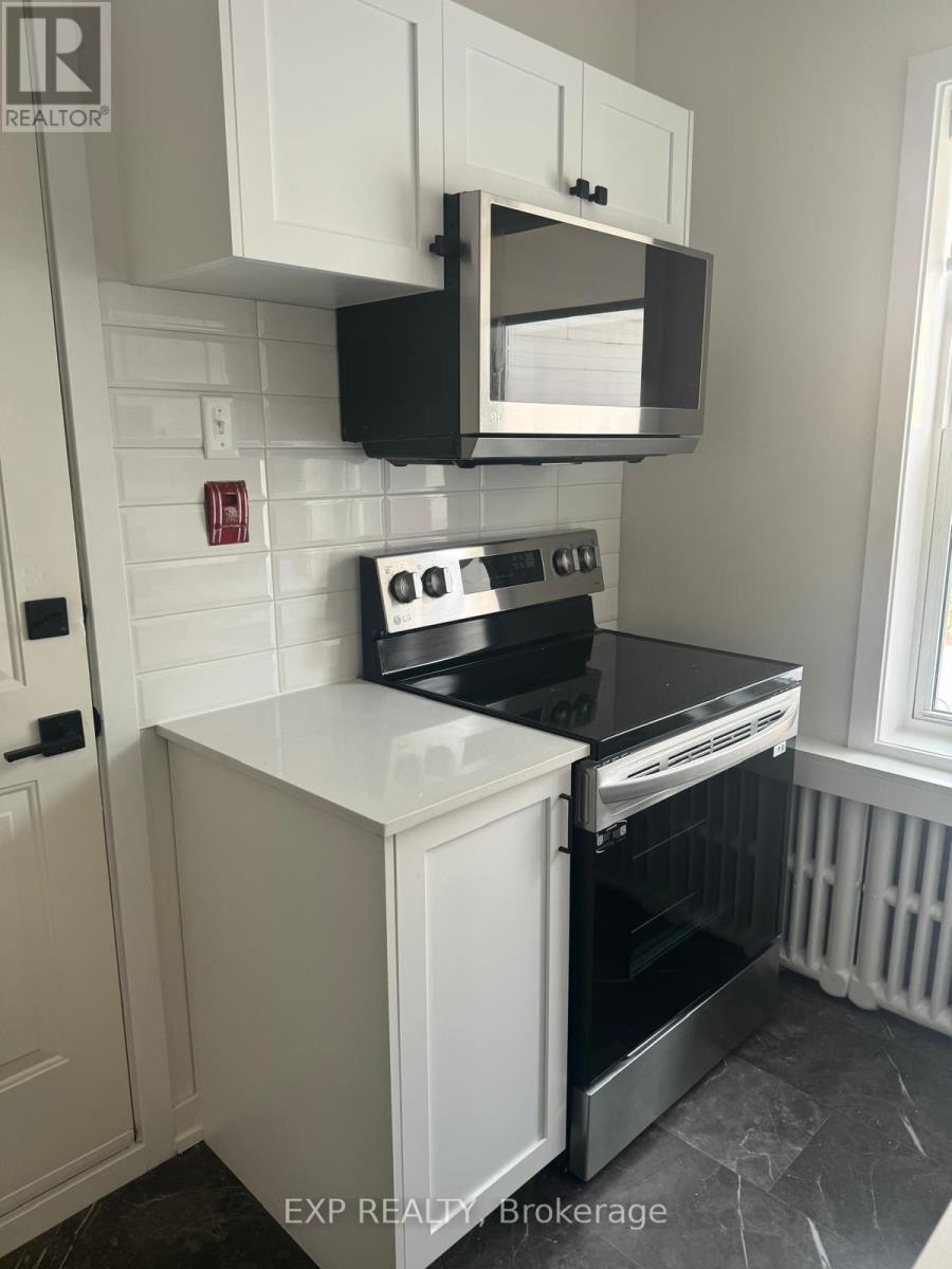 118 ROCHESTER STREET - 9