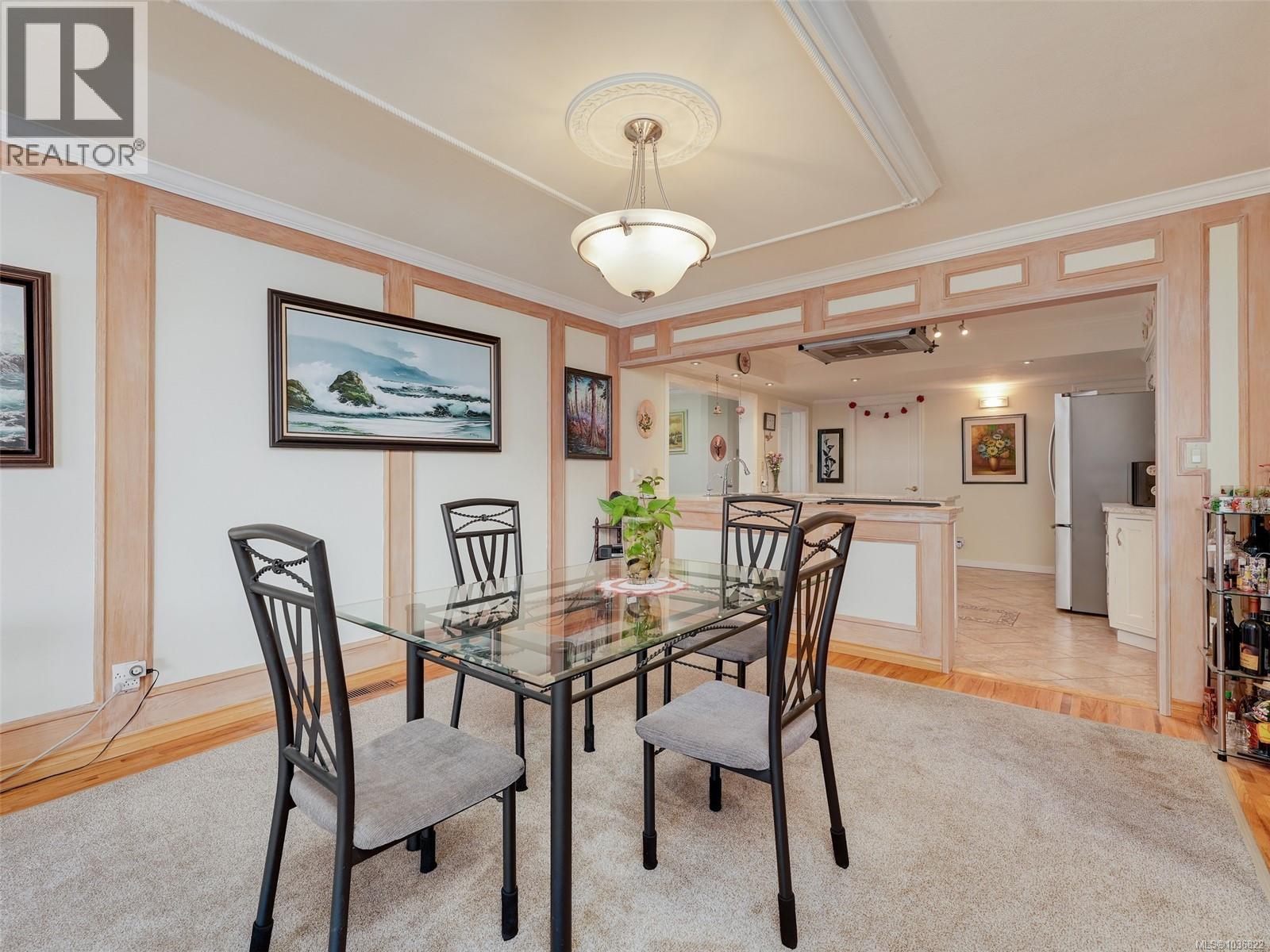 371 McCurdy Dr - 11
