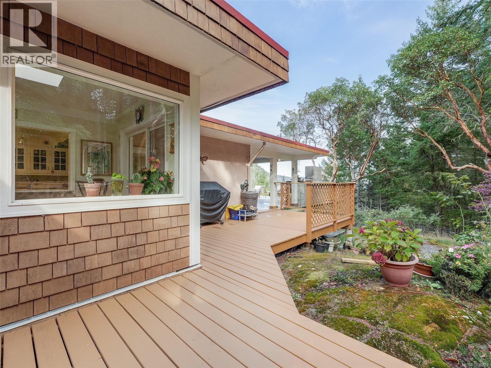 371 McCurdy Dr - 32