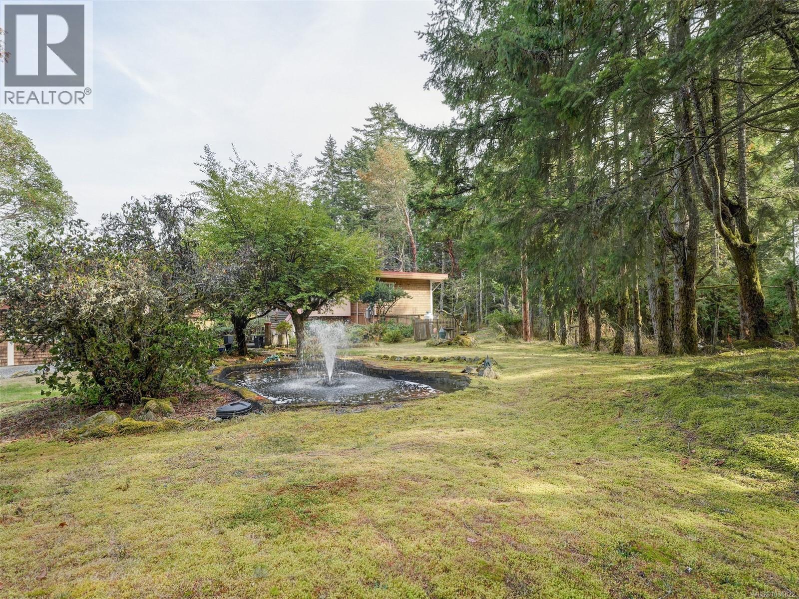 371 McCurdy Dr - 35