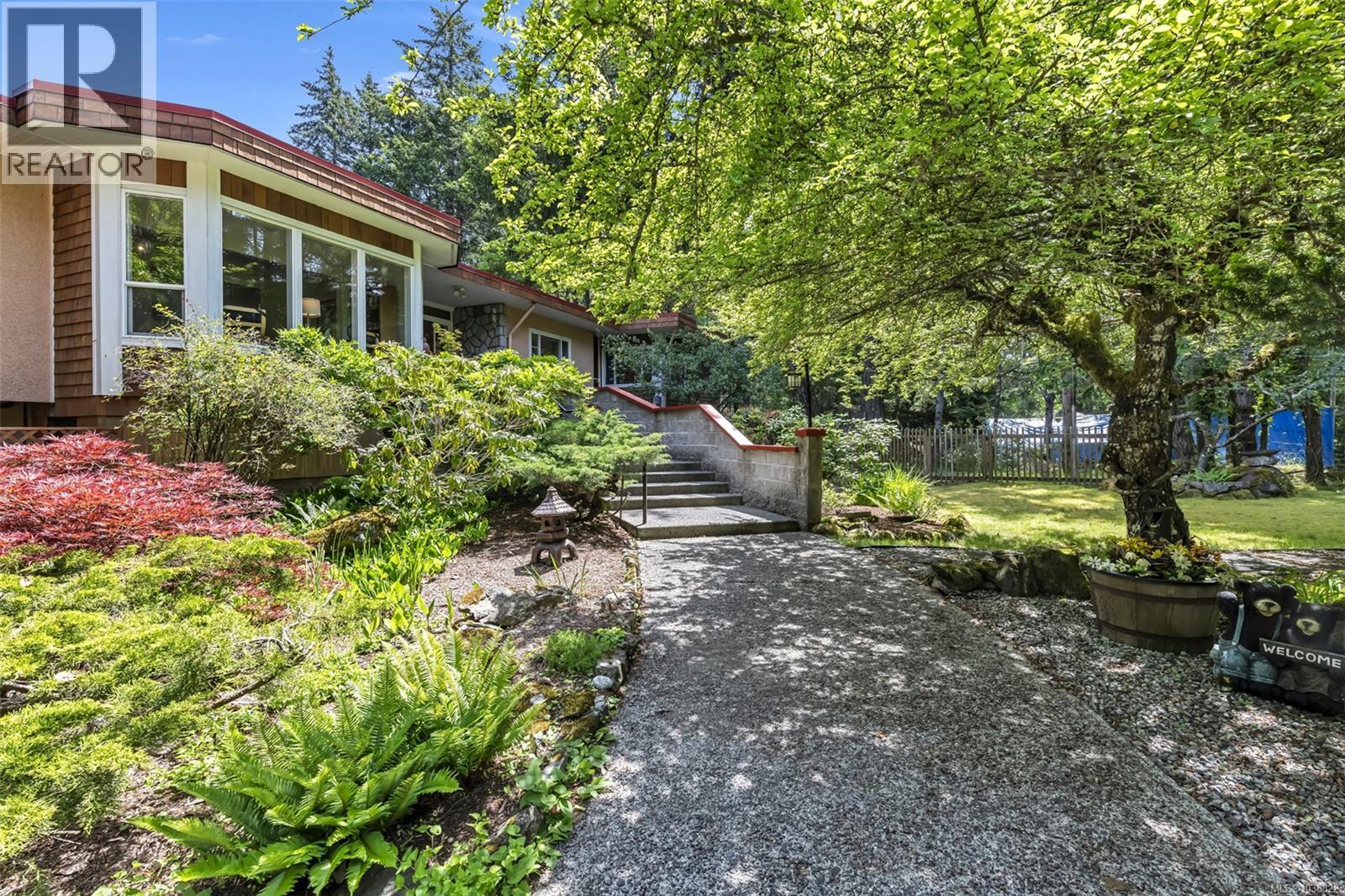 371 McCurdy Dr - 56