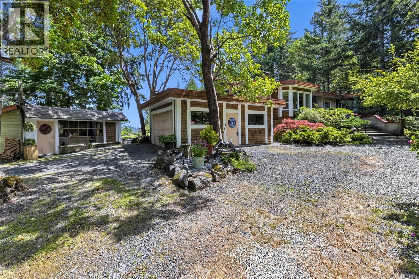 371 McCurdy Dr - 7
