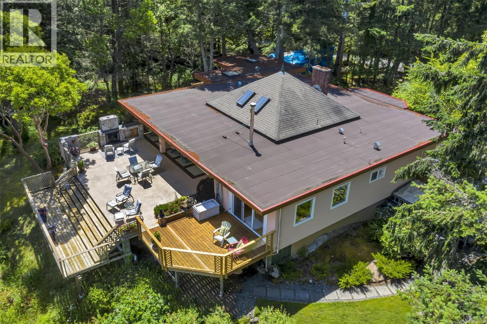 371 McCurdy Dr - 8