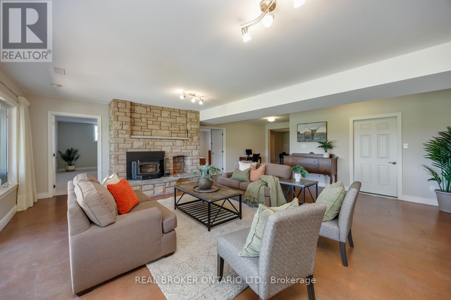 4186 GREEN ROAD - 33