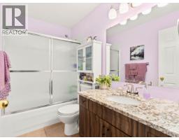 38 5761 Wharf Avenue, Sechelt, BC V0N3A0 Photo 19